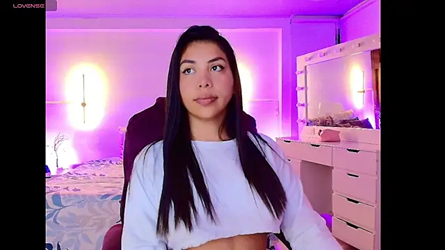 kloe28 online show from 11/11/25, 03:50