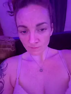 arinna93 online show from 12/02/25, 06:30