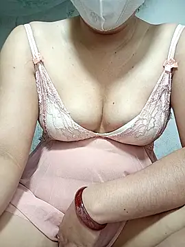 JinjinLy online show from 10/24/25, 08:33