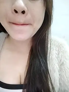 Girl Shy2000 online show from 11/26/25, 11:44