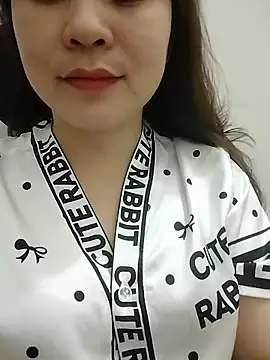 Girl Shy2000 online show from 04/05/26, 02:14