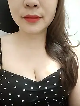 Girl Shy2000 online show from 04/20/26, 09:45