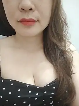 Girl Shy2000 online show from 06/05/26, 08:47