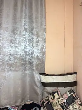 Caramel102004 online show from 11/19/25, 10:21