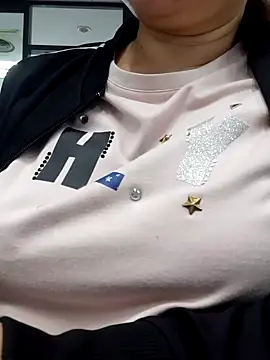 Kimkhaepretty online show from 11/07/25, 03:17