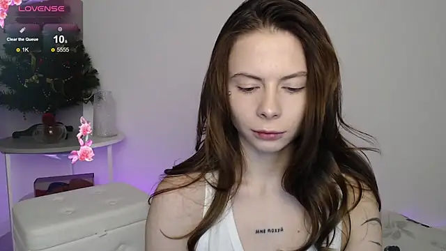 BellaAbey online show from 12/22/25, 07:22