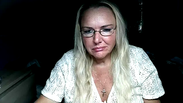 Sandy-Summer online show from 09/25/25, 11:25