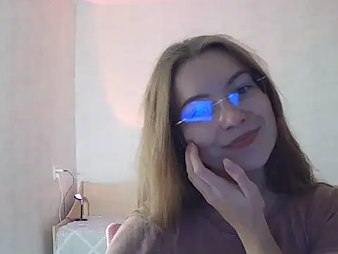 Melirynn online show from 10/27/25, 06:23