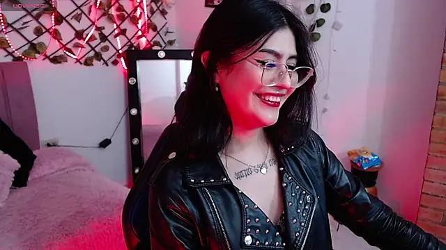 isa bunny18 online show from 10/17/25, 03:10