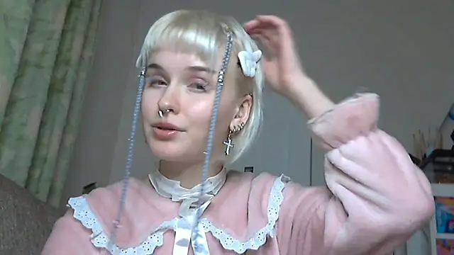 Paradoxy  online show from 12/18/25, 08:04