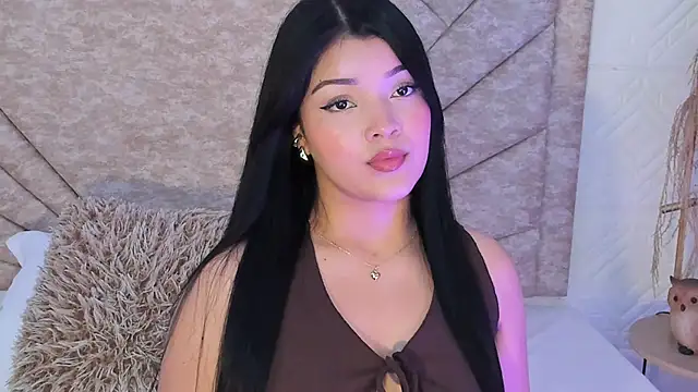 EmmaBlossom online show from 12/22/25, 12:46