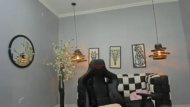 Kira Naughty online show from 10/11/25, 11:42