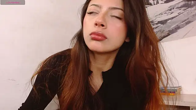 Adrianna5  online show from 03/27/26, 09:32