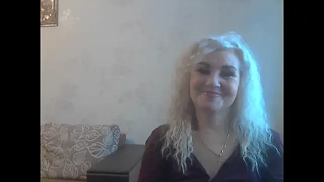 Snapshot of LadySexyBlond chatting on 03/30/26, 12:39 LadySexyBlond online show from 03/30/26, 12:39