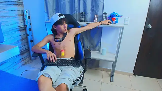 Lovers 21 online show from 10/08/25, 04:37