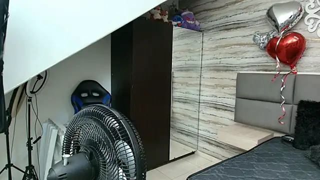 Lovers 21 online show from 02/14/26, 03:36