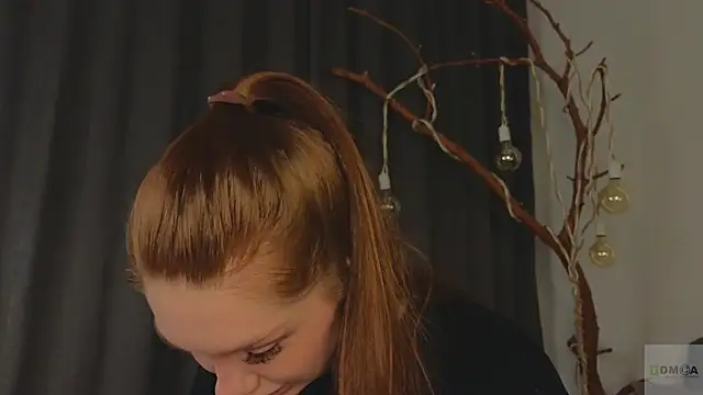 Nicole Broown  online show from 05/31/26, 09:27