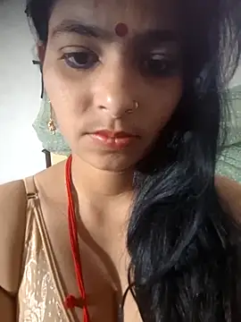 Snapshot of ROMA_99 chatting on 11/17/25, 10:32 ROMA 99 online show from 11/17/25, 10:32