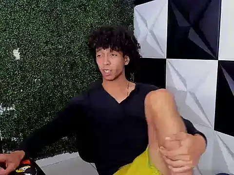 xion ez online show from 10/17/25, 08:55