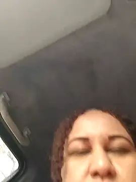 MEYBELLATINA online show from 10/17/25, 10:12