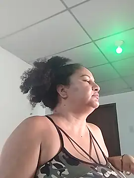 MEYBELLATINA online show from 03/18/26, 08:12