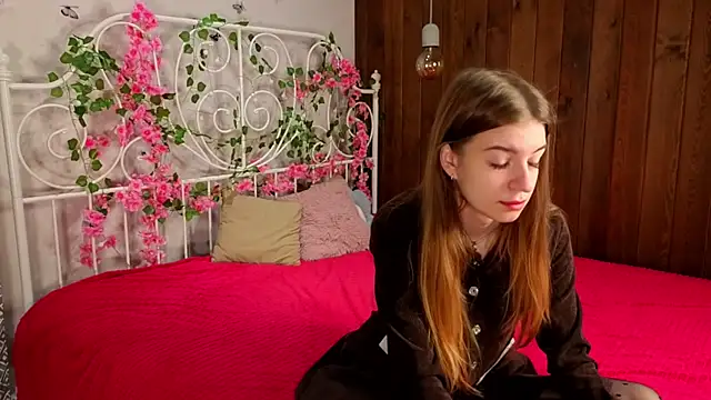 TawanaWalleck online show from 10/01/25, 09:10