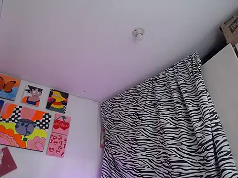 Nahomyyy online show from 12/01/25, 11:37