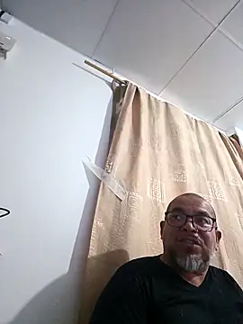 ANTHONYHOTT69 online show from 11/05/25, 08:31