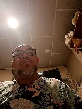 ANTHONYHOTT69 online show from 01/18/26, 09:07