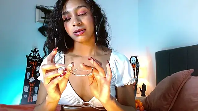 SashaBowei online show from 10/29/25, 02:03