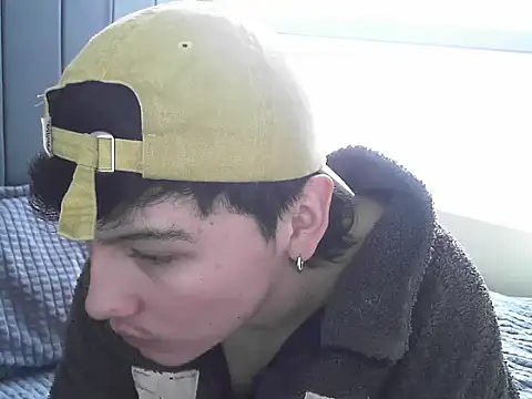Snapshot of GabiPinky chatting on 08/05/26, 05:38 GabiPinky online show from 08/05/26, 05:38