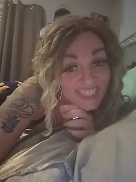 Snapshot of arianna1993 chatting on 09/27/25, 07:35 arianna1993 online show from 09/27/25, 07:35