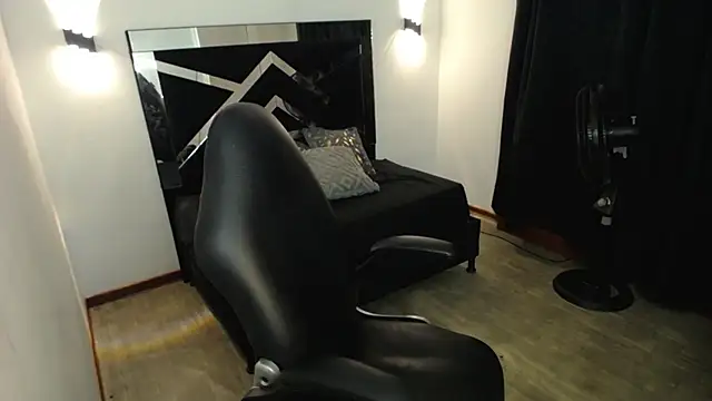 MarianaRojas  online show from 03/07/26, 03:36