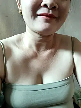 Paul-paul11 online show from 10/21/25, 05:08