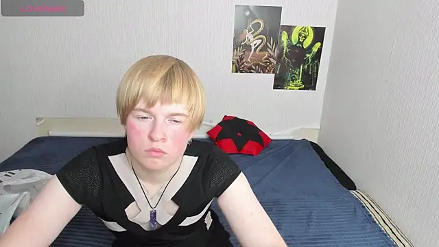 Cattie w  online show from 11/14/25, 01:15