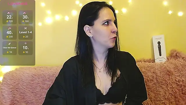 Irwi Tomboy online show from 11/21/25, 01:43