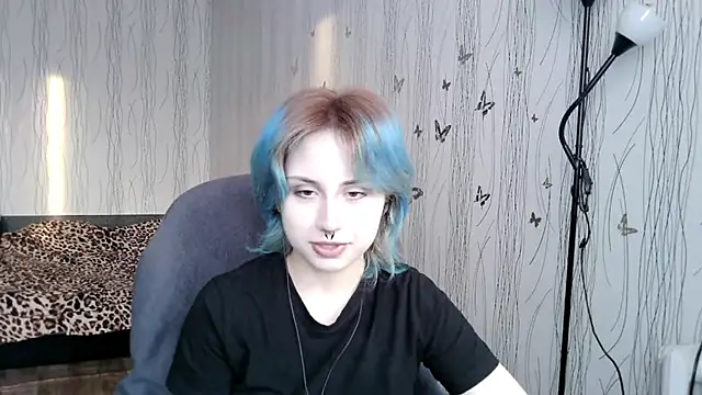 LeisaHopperstad online show from 03/18/26, 02:20