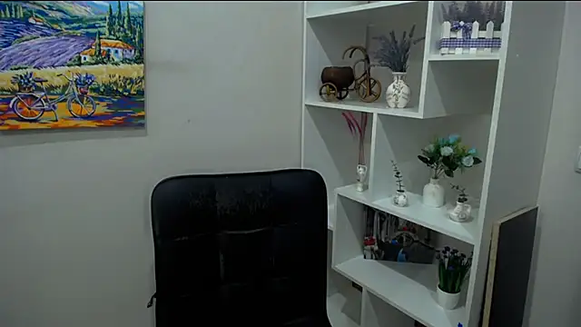Dream Caster  online show from 10/24/25, 07:05
