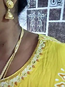 navyasree143 online show from 10/27/25, 04:38