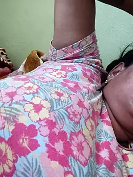 navyasree143 online show from 04/14/26, 03:34