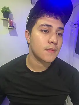 Snapshot of loki32men chatting on 09/30/25, 03:33 loki32men online show from 09/30/25, 03:33