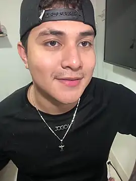 Snapshot of loki32men chatting on 10/01/25, 03:45 loki32men online show from 10/01/25, 03:45