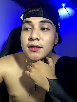 Snapshot of loki32men chatting on 10/23/25, 04:01 loki32men online show from 10/23/25, 04:01