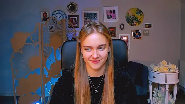 JuneWoods online show from 10/20/25, 07:20