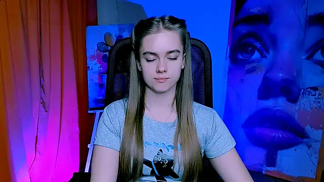 JuneWoods online show from 03/19/26, 07:23