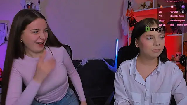 Snapshot of leslie_bird chatting on 10/29/25, 12:40 leslie bird online show from 10/29/25, 12:40