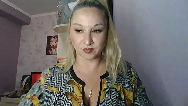 marii-a39 online show from 10/01/25, 01:06