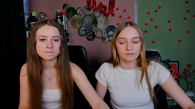 rebecca smile online show from 02/18/26, 01:29