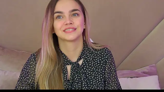 AnitaVenture online show from 11/12/25, 04:24