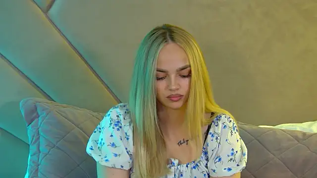 Snapshot of AnitaVenture chatting on 07/08/26, 04:17 AnitaVenture online show from 07/08/26, 04:17
